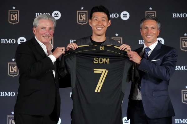بهترین بازیکن تاریخ فوتبال آسیا رکورد نقل و انتقالات MLS را شکست