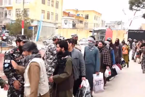 د هبت الله په امر د ۲۶۹ نظاميانو په ګډون څه کم څلور زره بندیان خوشي شوي