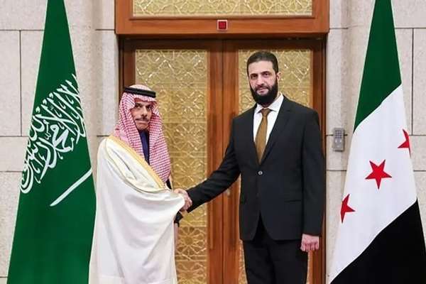 وزیر خارجه عربستان سعودی وارد دمشق شد