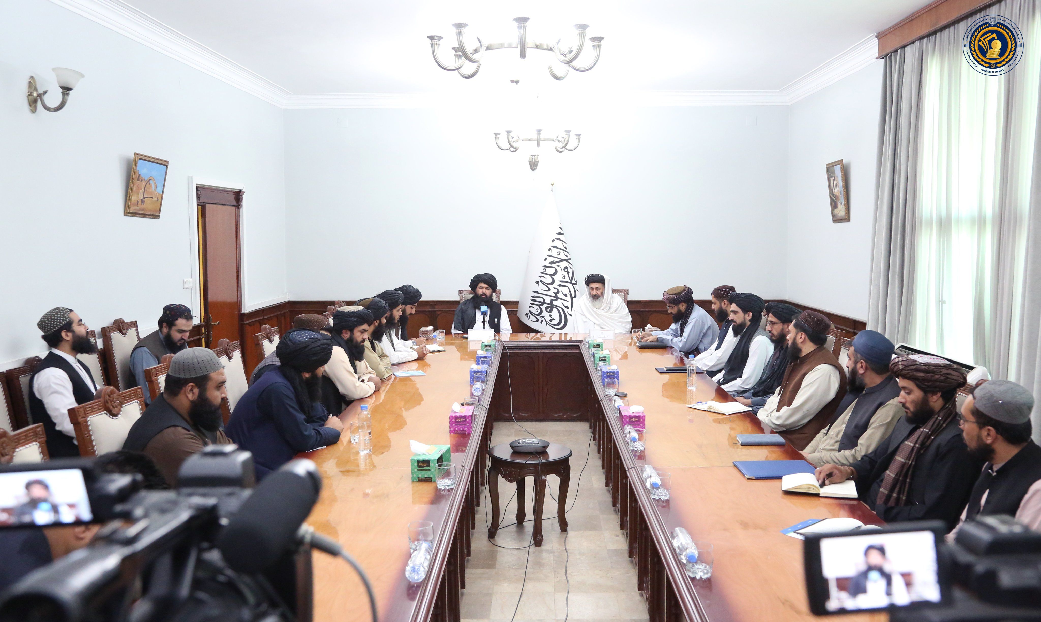 وزیر تحصیلات عالی و وزیر مالیه طالبان برای چاپ اسناد تحصیلی دانشجویان تفاهمنامه امضا کردند