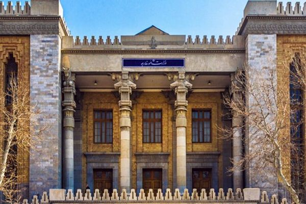 ایران: د امریکا ولسمشر بې نزاکته دی