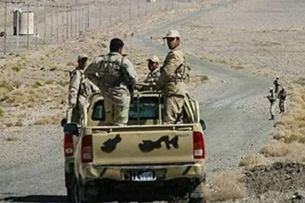 Haalvsh Reports Clashes Between Taliban & Islamic Republic Border Guards