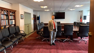 دیدار با سفیر بیدولتی که یکتنه مانع رسیدن طالبان به کرسی سازمان ملل شده است