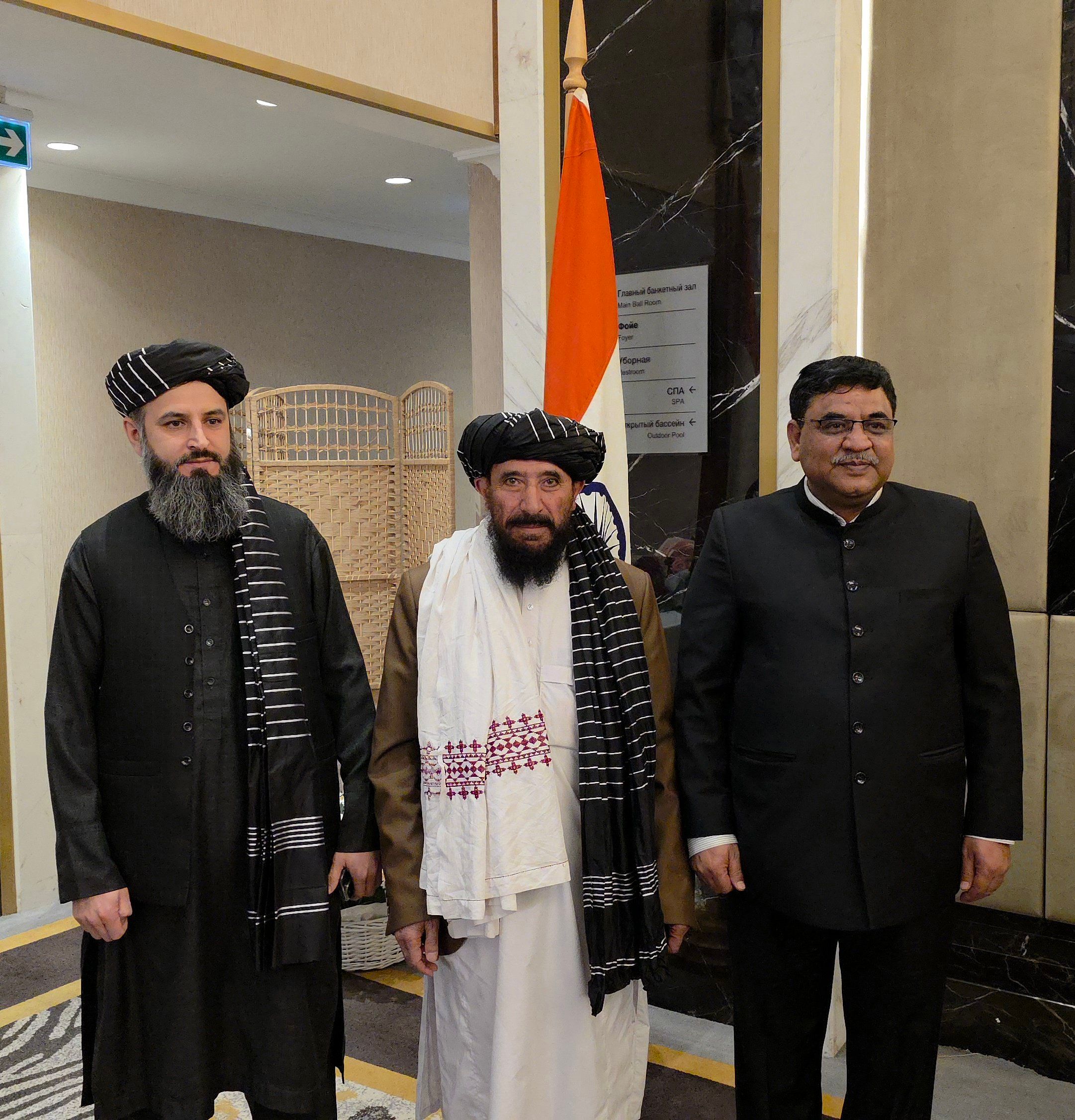 په قرغیزستان کې د طالبانو سفیر د هند له سفیر سره په لیدنه کې د اړیکو د پراختیا غوښتنه کړې