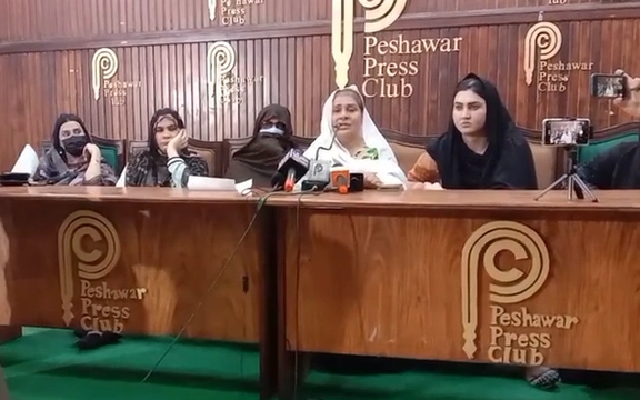 پېښور کې نرښځو د خپل امنیت لپاره له سترې محکمې د جدي اقدام غوښتنه کړې