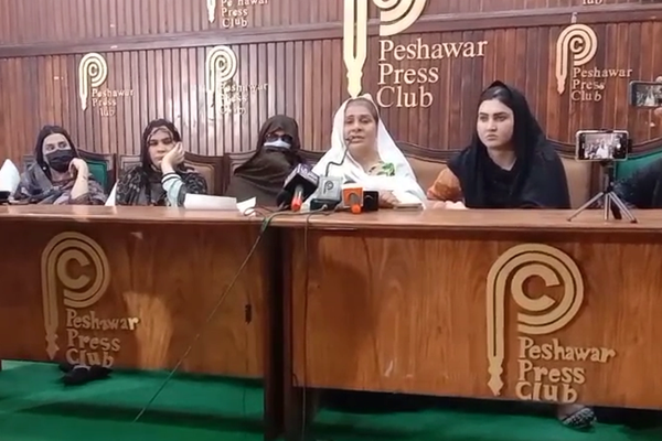 پېښور کې نرښځو د خپل امنیت لپاره له سترې محکمې د جدي اقدام غوښتنه کړې