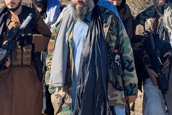 ملا هبت الله د دفاع وزارت لومړی مرستیال د ټرانسپورت او هوايي چلند د وزیر په توګه وټاکه