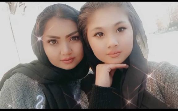 یک زن معترض افغان خواهان جلوگیری از «ازدواج اجباری» دختر ۱۳ سالهاش در افغانستان شد