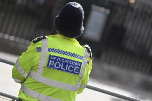 رجل أفغاني يُتهم بالخطف والاغتصاب والاعتداء الجنسي في بريطانيا