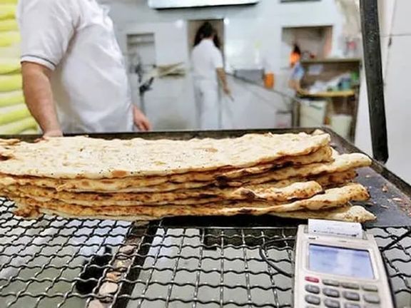 مشارو ارشد رهبر جمهوری اسلامی: مهاجران افغان روزانه ۱۵ میلیون نان مصرف میکنند