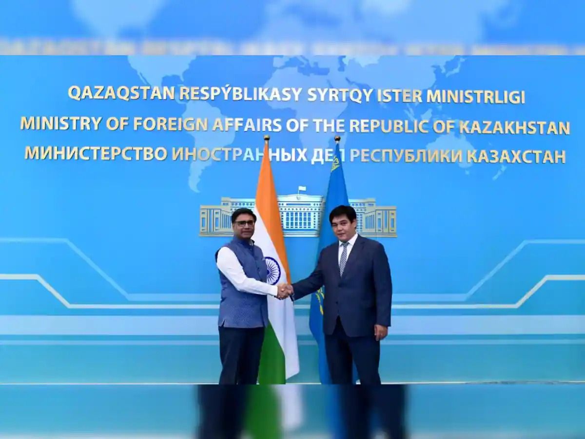 مقام‌های هند و قزاقستان درباره وضعیت افغانستان و مبارزه با تروریسم گفت‌وگو کردند