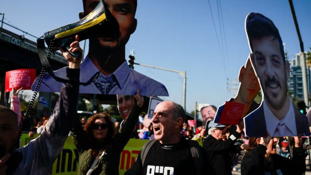 گروگان‌های اسرائيلی آزادشده، خبر از سلامتی شماری دیگر از گروگان‌ها می‌دهند