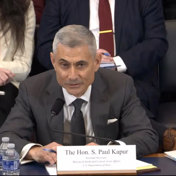 مقام ارشد وزارت خارجه امریکا: در حال تدوین سیاست حکومت ترامپ در قبال افغانستان هستیم