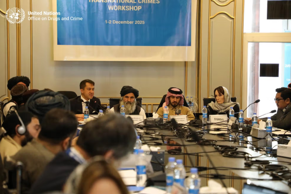 ممثلو عدة دول وحركة طالبان أجروا مباحثات حول المخدرات والإرهاب