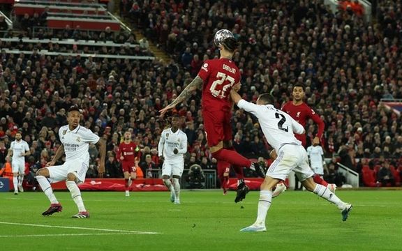 رئال مادرید در یک بازی تماشایی لیورپول را در انفیلد شکست داد