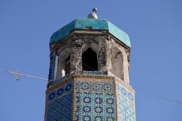 د مزار شریف اوسېدونکي: طالبان دې د «روضې» د رغونې لپاره لاس په کار شي