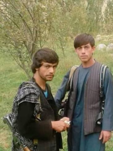 منابع در بغلان: طالبان دو برادر عضو جبهه مقاومت را پس از اسیر گرفتن "تیرباران" کردند