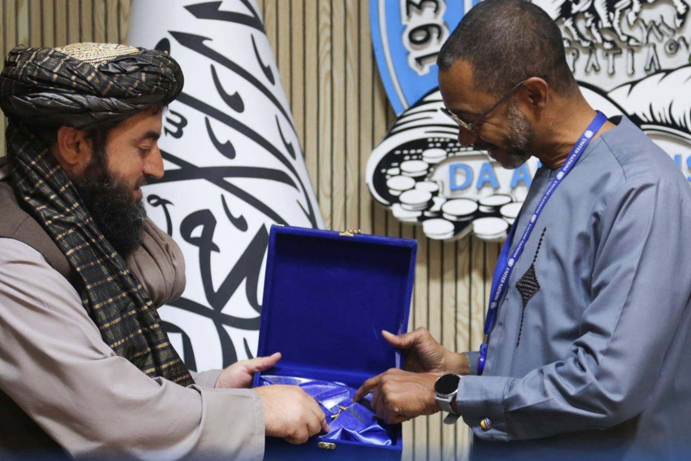 د افغانستان بانک د ملګرو ملتونو د پرمختیايي پروګرام له استازي سره د مخه ښې ناسته کړې