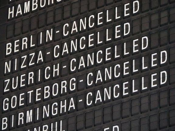 بارش برف و یخبندان باعث اخلال ۱۲۰ پرواز در میدانهوایی فرانکفورت شد