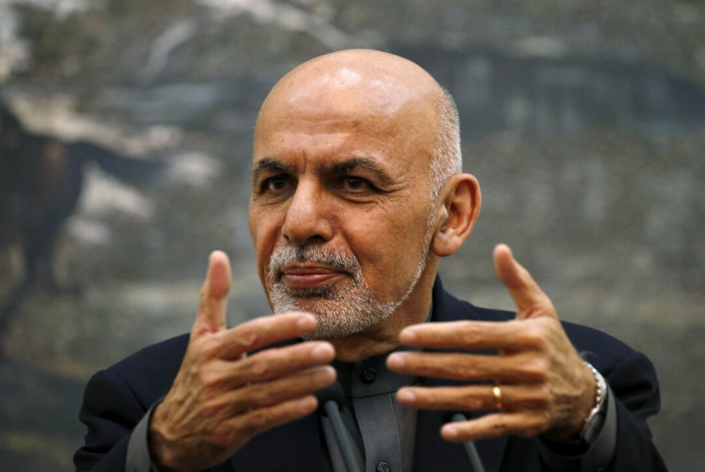 اشرف غني: افغانستان کې له ځنګلونه ظالمانه استفاده کیږي