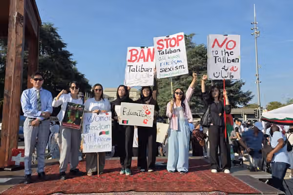 په جینوا کې د افغان ښځو او نجونو د حقونو د ملاتړ په موخه اعتراضي لاریون ترسره شوی