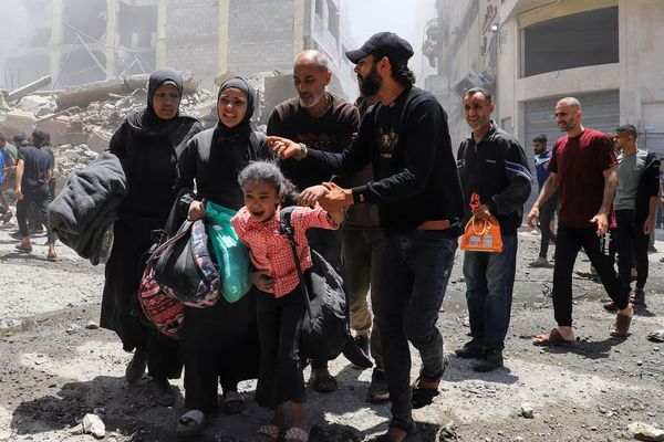 پر غزې د اسراییل په تازه برېدونو کې ۱۵ فلسطینیان وژل شوي ۵۰ نور ټپیان دي