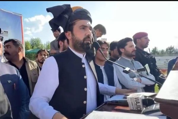 سهیل اپریدی: پښتانه په قصدي ډول د پاکستان د دفاع په نوم د مرګ خولې ته ورکړل شوي