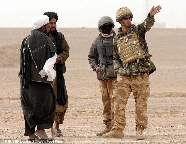 دیلی میل: بیش از دو هزار افغان همکار نیروهای بریتانیایی به زودی ویزه دریافت خواهند کرد