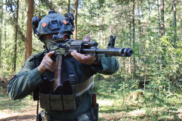 پیمان امنیت جمعی تجهیزات نظامی لازم برای استقرار در نزدیکی مرز افغانستان را بررسی میکند