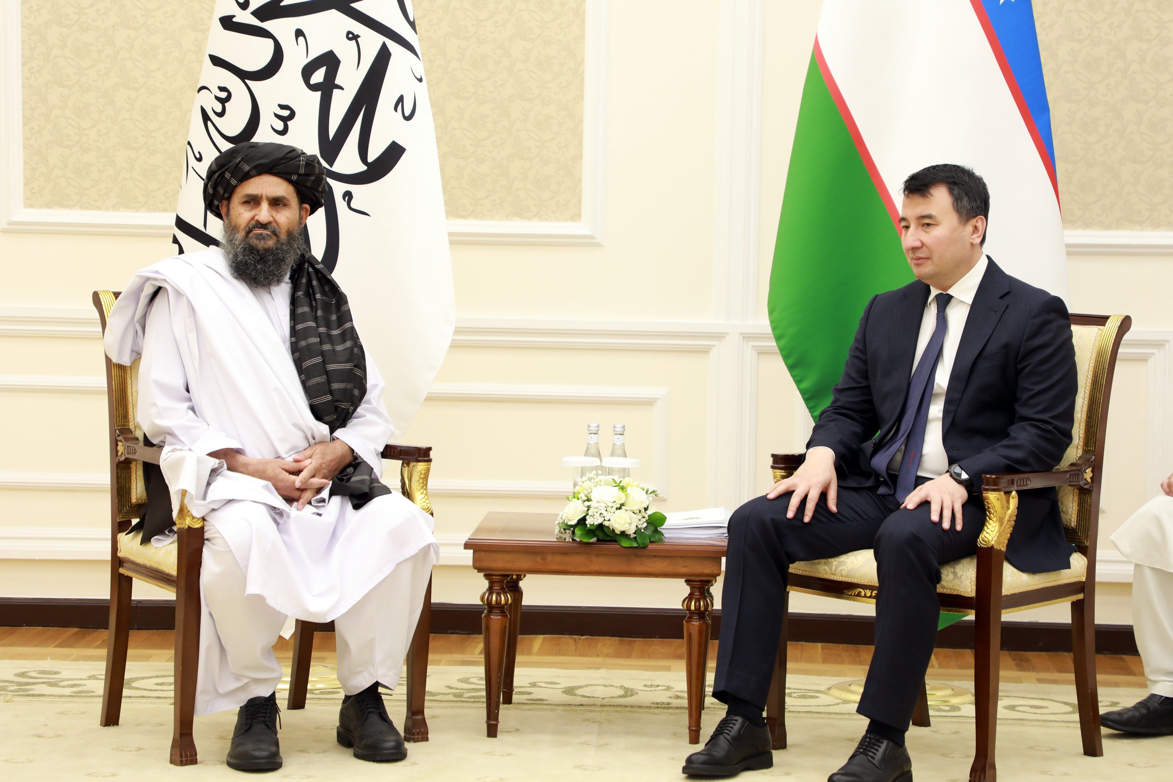 طالبان برای دور زدن تحریم‌های بانکی دست به دامن اوزبیکستان شد