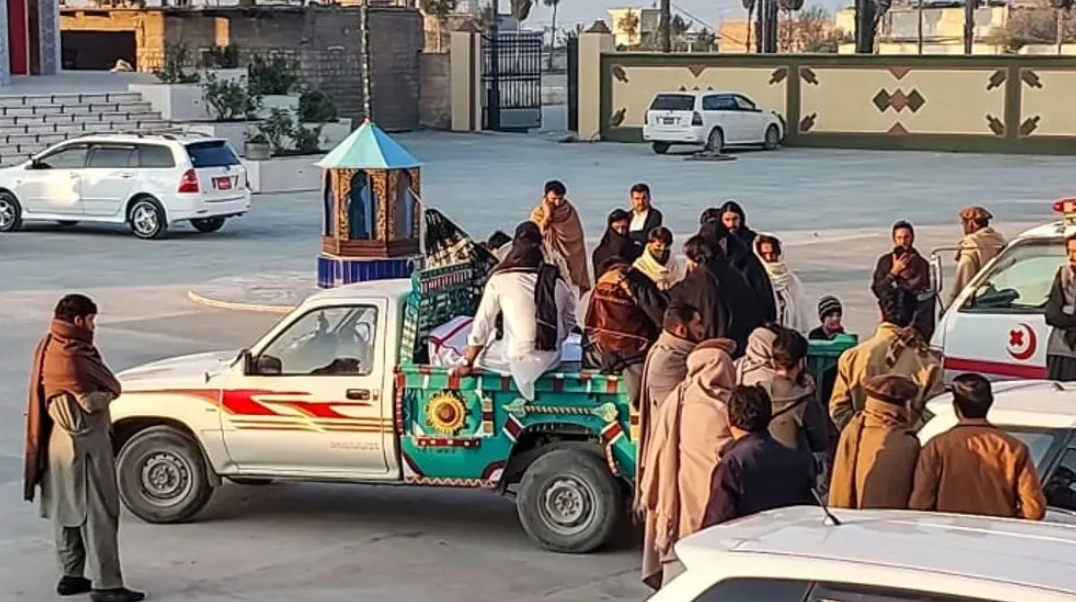 کورمې ولسوالۍ کې له ۲میاشتو راهیسي د موټرو په تګ راتګ بندیز خلک له سختو ستونزو سره مخ کړي