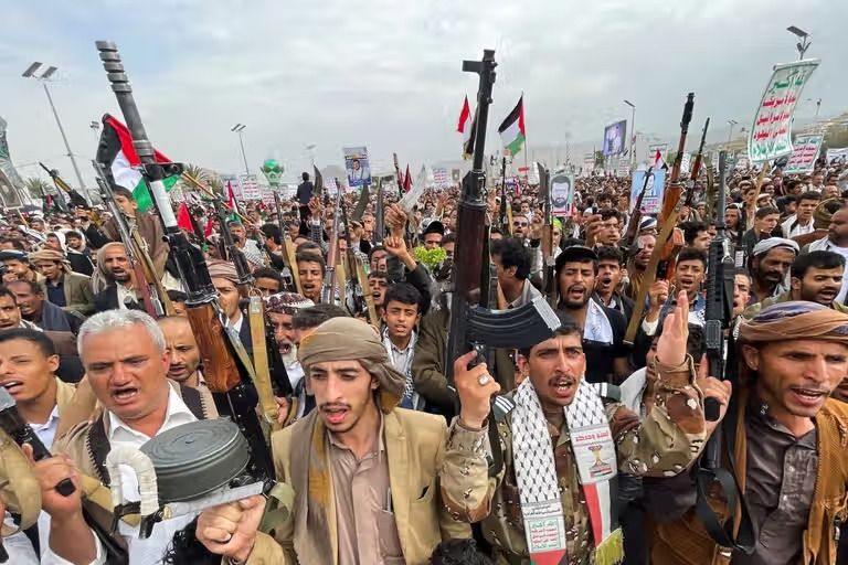 نیروی هوایی یمن مواضع حوثی‌ها را بمباران کرد