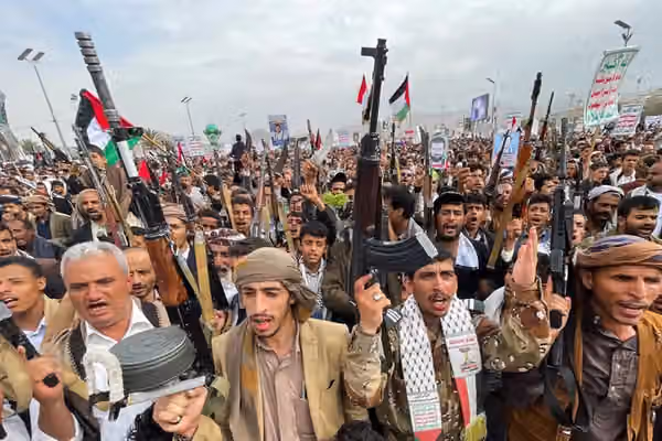 نیروی هوایی یمن مواضع حوثیها را بمباران کرد