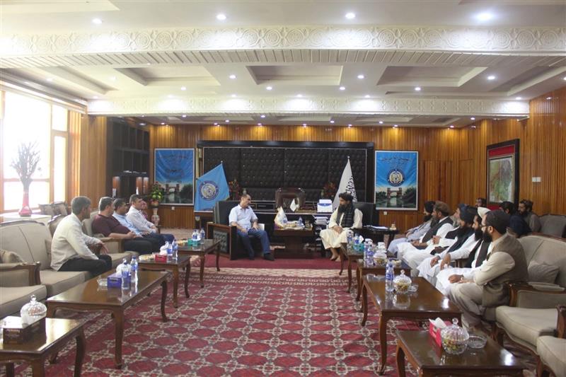 سفیر تاجیکستان برای ارائه کمک به زلزله‌زدگان به کنر رفت