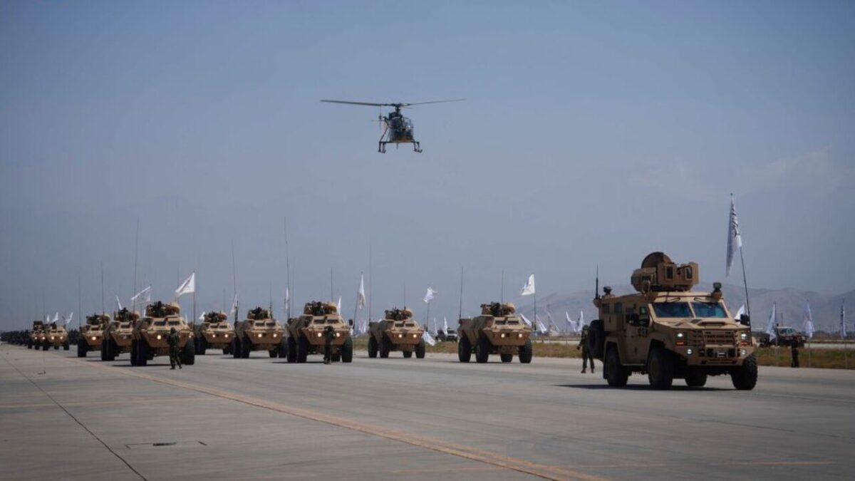 هل تسلّم طالبان قاعدة باغرام لترامب؟