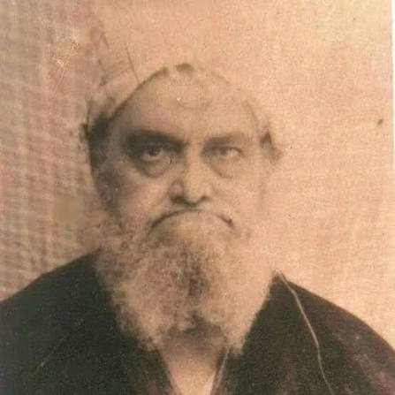 محمد الیاس کاندهلوی بنیان‌گذار جماعت تبلیغ بود که این جریان را در دهه ۱۳۰۰ خورشیدی در منطقه میوات هند پایه‌گذاری کرد.
