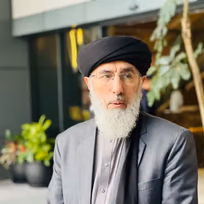 مقالهای از حکمتیار؛ در منطقه چه میگذرد و افغانستان را به کجا مىبرند؟