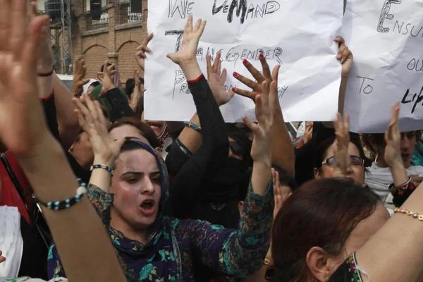عفو بینالملل از پاکستان خواست به «آزار و اذیت شرمآور تراجنسیتیها» در لاهور پایان دهد
