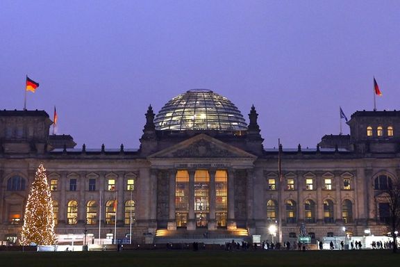 د جرمني پارلماني کمېټه له افغانستان نه د تخلیې په تړاو پخواني چارواکي پوښتي