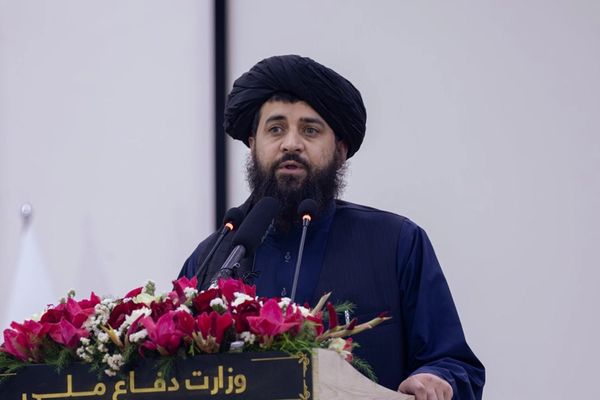وزیر دفاع طالبان: اولویت روابط با امریکا لغو تحریمهاست