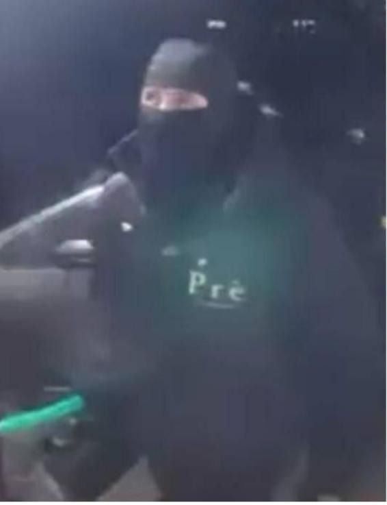 یک مسجد کوچک در جنوب بریتانیا به آتش کشیده شد