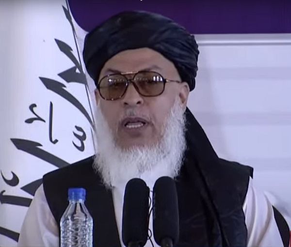 عباس استانکزی: احکامی که مطابق به شریعت نباشد واجب نیست