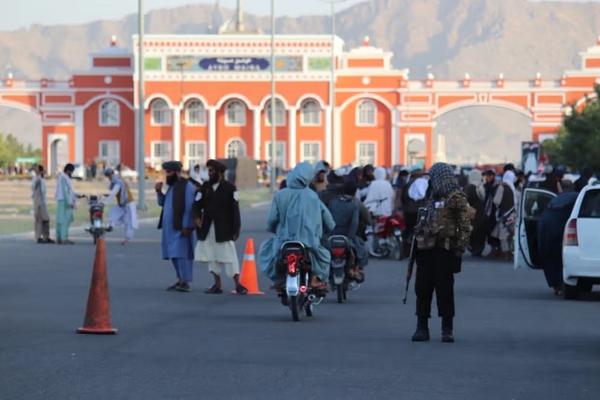 مصادر: طالبان تحتجز الموقوفين في حاويات بولاية قندهار