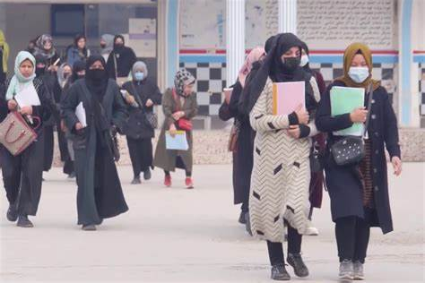 د کابل پوهنتون محصلانې