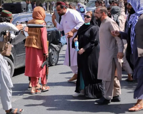 Human Rights Watch Calls Afghanistan’s Year Under Taliban ‘Catastrophic’ In New Report