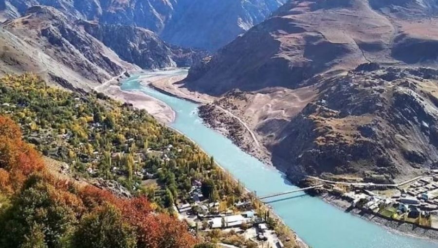 چین په تاجکستان کې له خپلو وګړو غوښتي چې له افغان- تاجک پولې ووځي