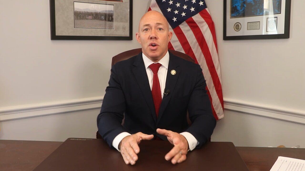 ضایع شدن کمک‌های خارجی؛ مقام بلندپایه کانگرس از تعلیق و بررسی کمک‌‌های امریکا دفاع کرد