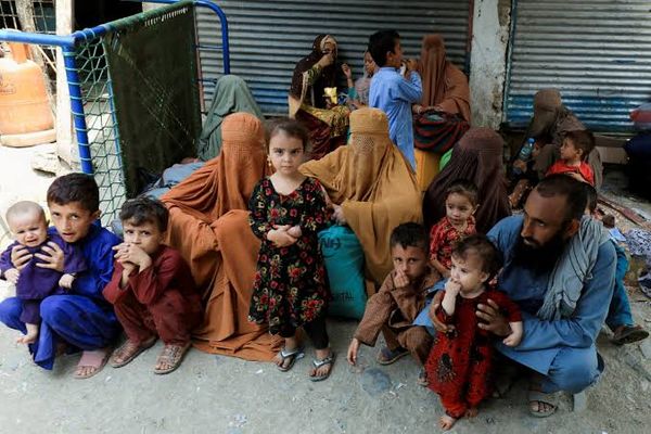 چترالي سیاستوال او مدني ټولنې: پاکستان دې افغان کډوالو ته ۳میاشتې نور وخت ورکړي