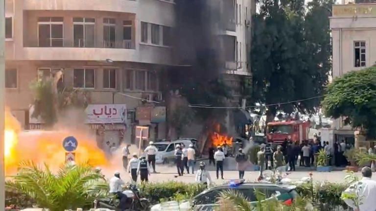 وقوع انفجار در دمشق همزمان با سفر رئیس‌جمهور فرانسه
