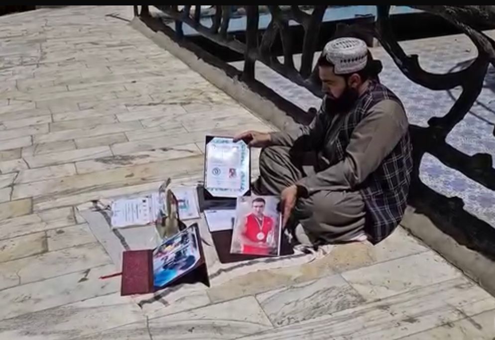 سرچینې: طالبانو په هلمند کې د بدني ښکلا اتل نیولی او په زور یې ترې د اقرار ويډیو اخیستې ده